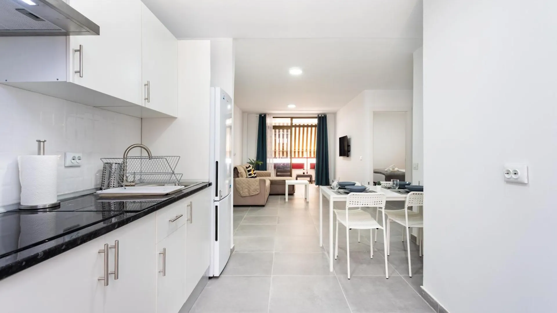 아파트 Home2Book Las Americas Flat, Pool & Terrace 아로나