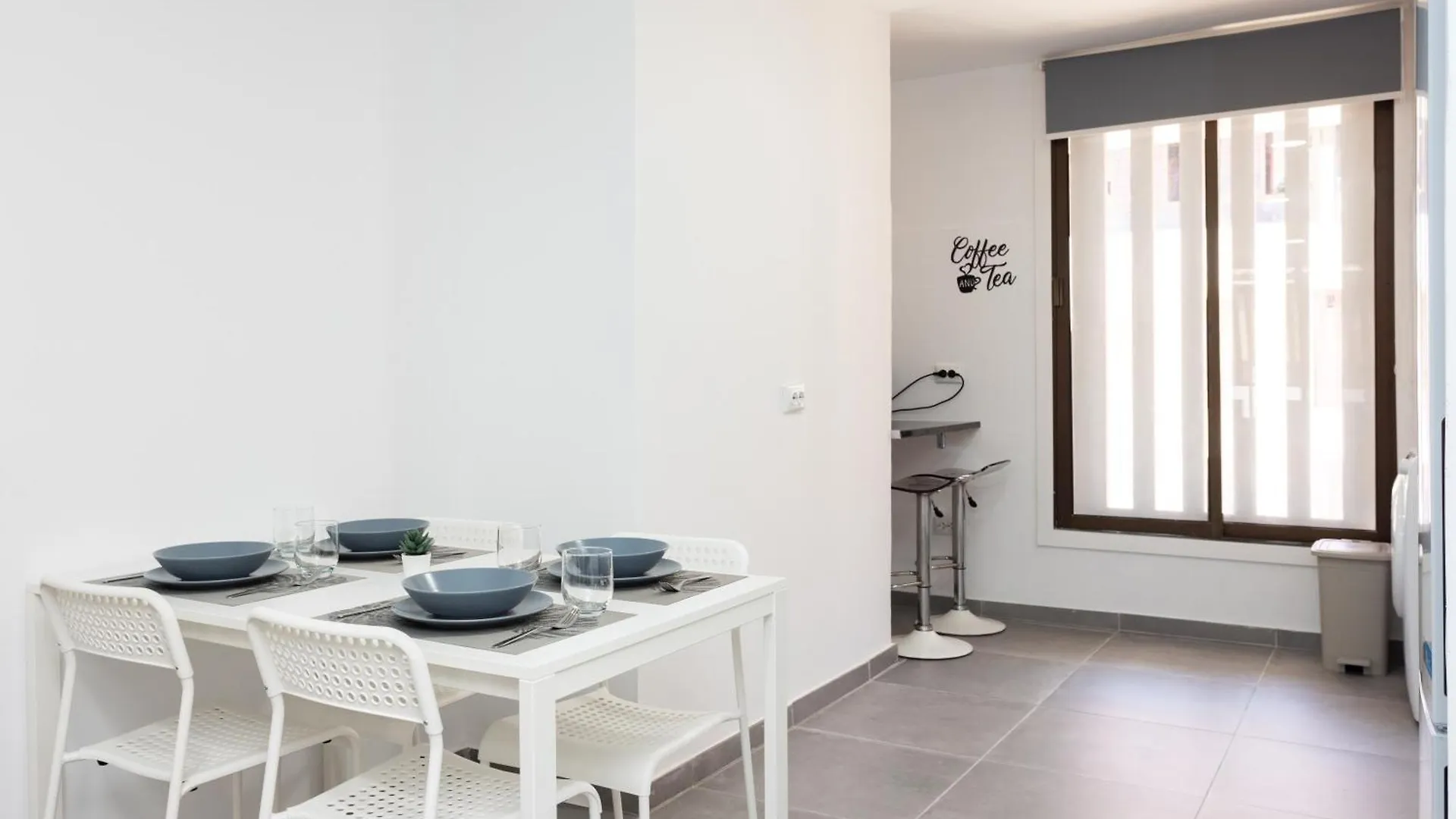 아파트 Home2Book Las Americas Flat, Pool & Terrace 아로나