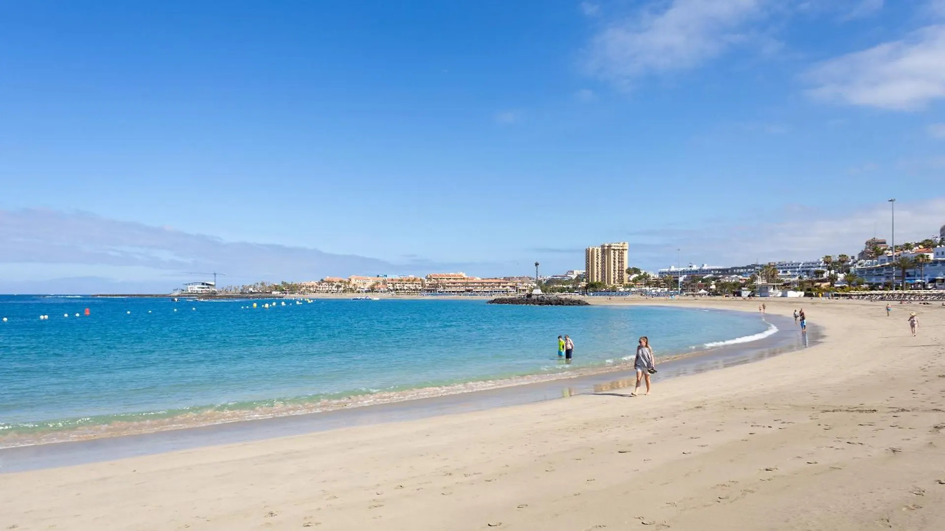 Home2Book Las Americas Flat, Pool & Terrace 아로나